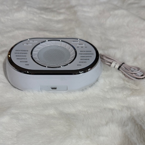 Homedics Silver and White Sound Machine - Picture 3 of 4